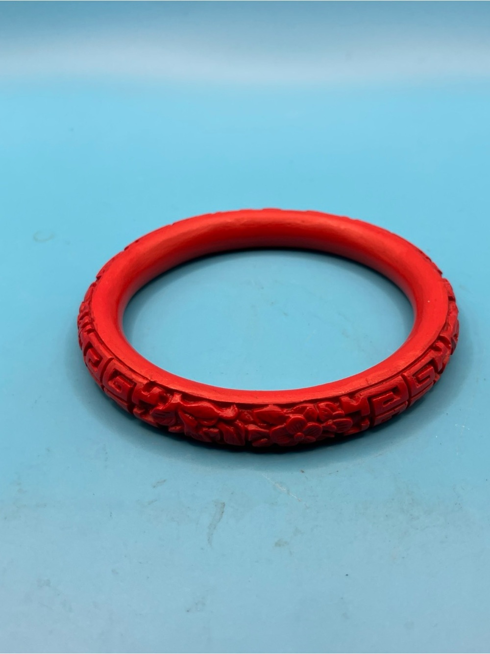 Vintage Mid-Century Chinese Faux Cinnabar Flower Bangle Bracelet